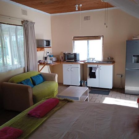 Geckos B&B And Self-Catering Coffee Bay Extérieur photo